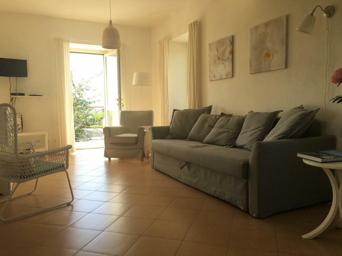 Casa Caroline Apartment โอวาดา ภายนอก รูปภาพ