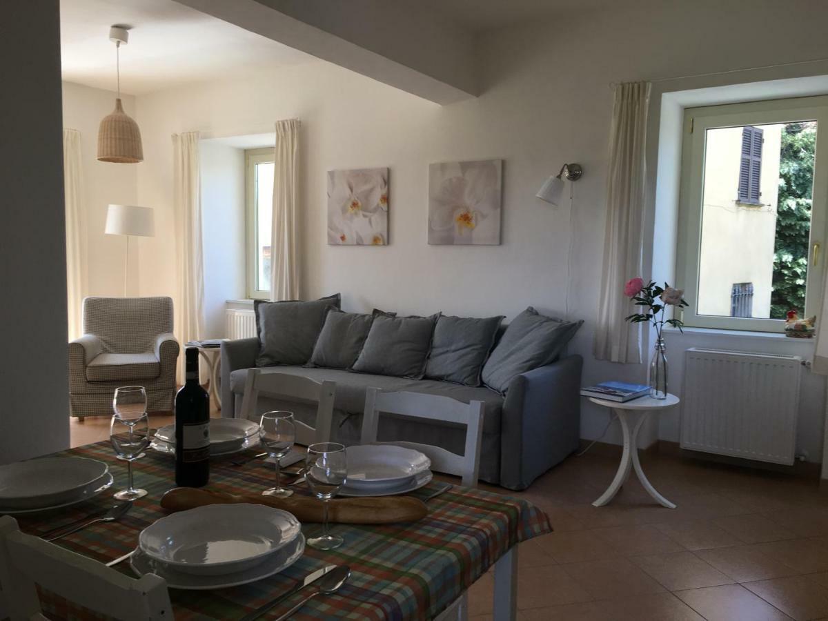 Casa Caroline Apartment โอวาดา ภายนอก รูปภาพ